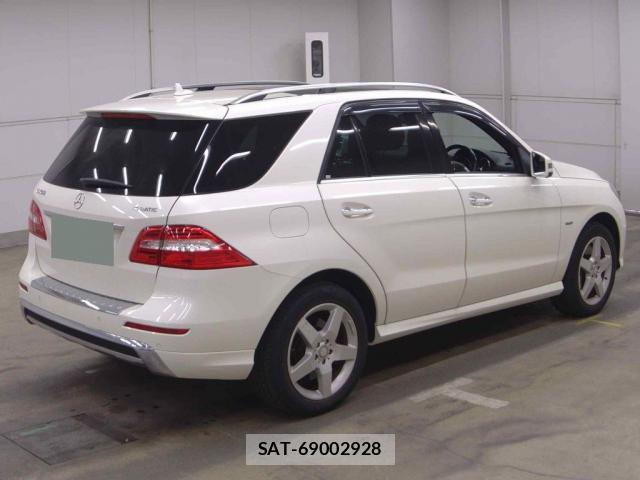 Mercedes Benz M-CLASS 2012-07 8815416-1