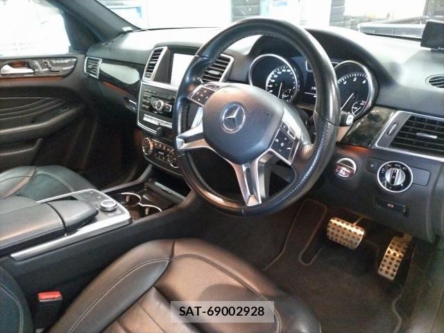 Mercedes Benz M-CLASS 2012-07 8815416-2