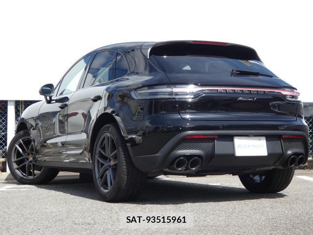 Porsche MACAN 2025-01 8814034-1