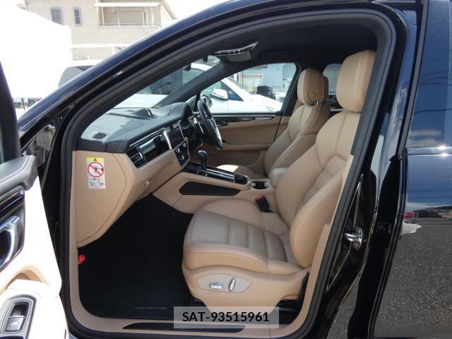 Porsche MACAN 2025-01 8814034-14