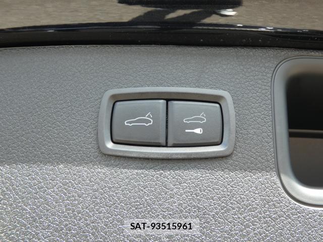Porsche MACAN 2025-01 8814034-18