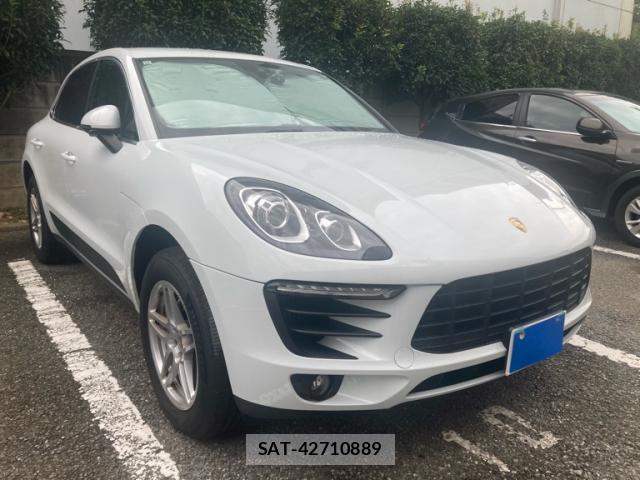 Porsche MACAN 2017-10 8817189-0