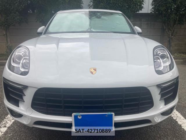 Porsche MACAN 2017-10 8817189-1