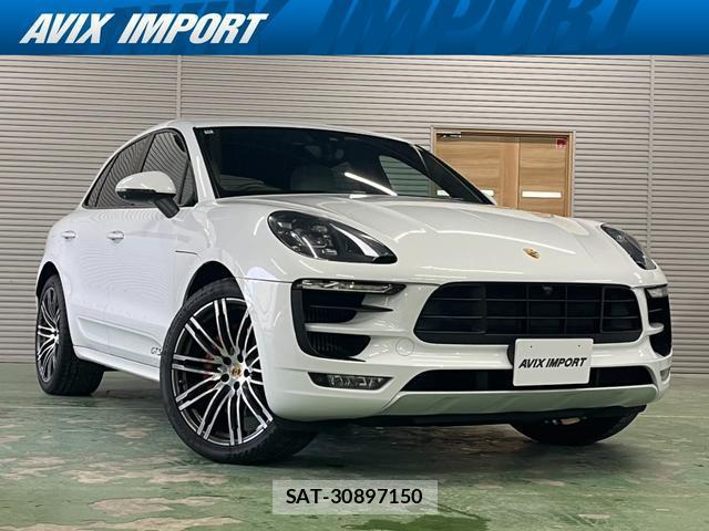 Porsche MACAN 2016-08 8817865-0