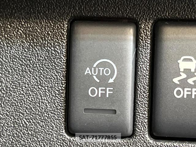 Nissan MARCH 2016-04 8812071-6