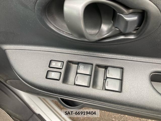 Nissan MARCH 2016-02 8814100-9