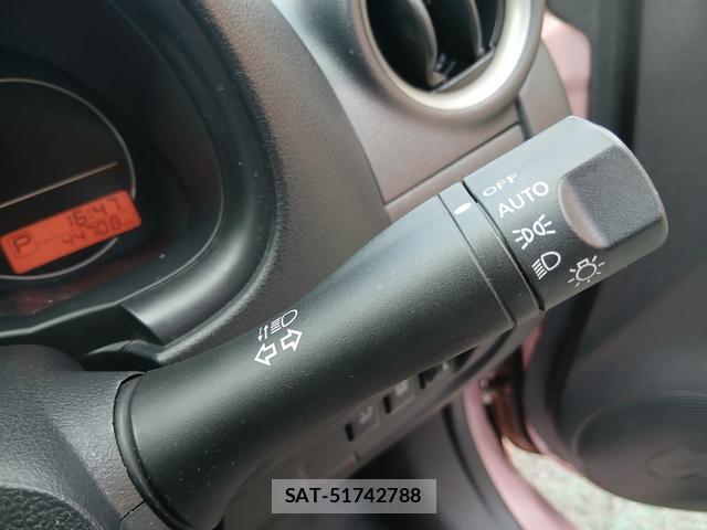 Nissan MARCH 2015-10 8814284-19