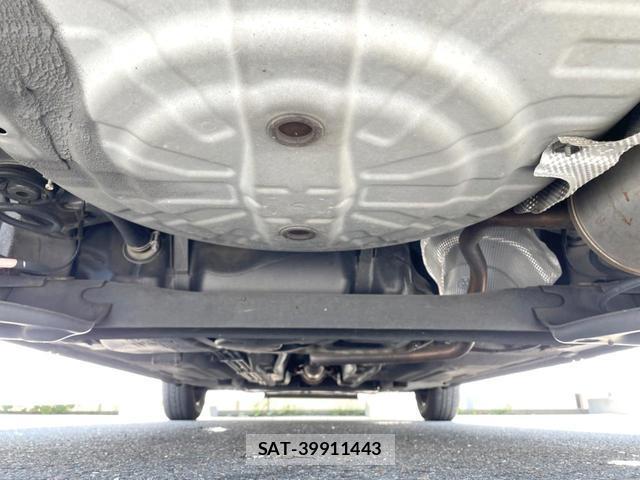 Nissan MARCH 2018-01 8814637-17