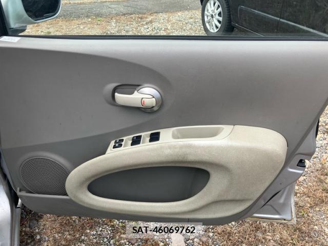 Nissan MARCH 2003-07 8816290-7