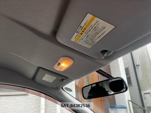Nissan MARCH 2011-11 8817604-19