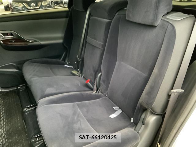 Toyota MARK X ZIO 2012-11 8813023-11