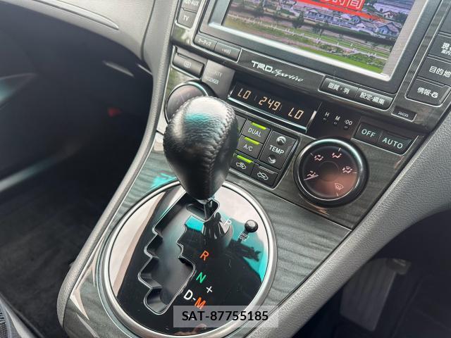 Toyota MARK X ZIO 2010-04 8817735-15