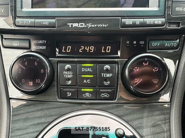 Toyota MARK X ZIO 2010-04 8817735-16