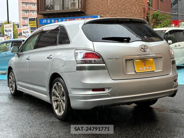 Toyota MARK X ZIO 2012-03 8817888-19