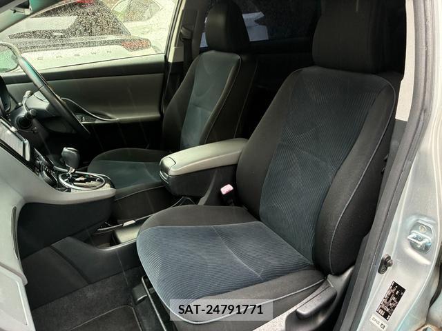 Toyota MARK X ZIO 2012-03 8817888-5