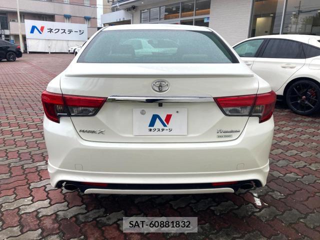 Toyota MARK X 2013-02 8813216-14