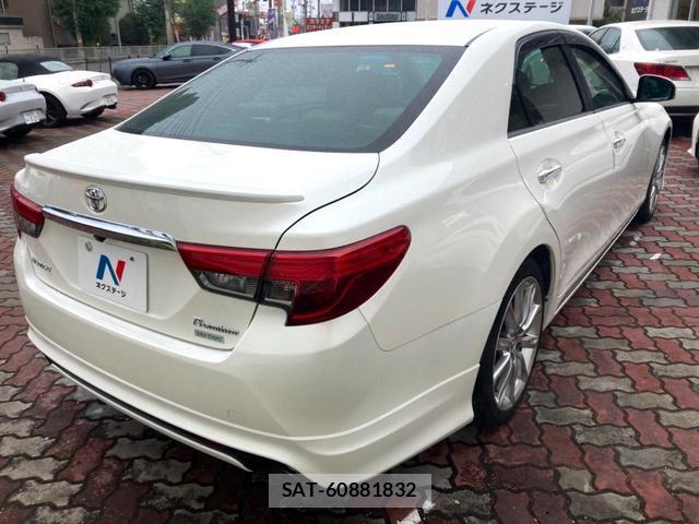 Toyota MARK X 2013-02 8813216-16
