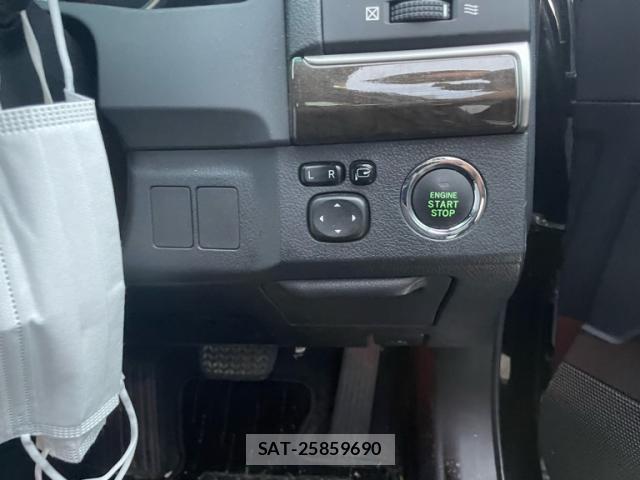 Toyota MARK X 2012-09 8813296-7