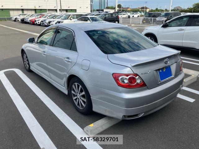 Toyota MARK X 2007-10 8813509-13