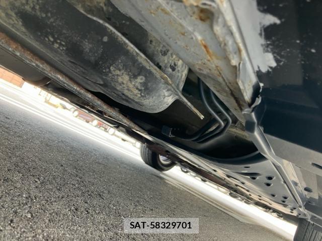 Toyota MARK X 2007-10 8813509-7