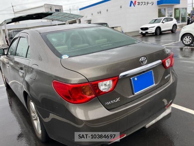 Toyota MARK X 2009-10 8814085-12