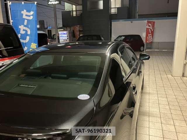 Toyota MARK X 2019-05 8814699-4