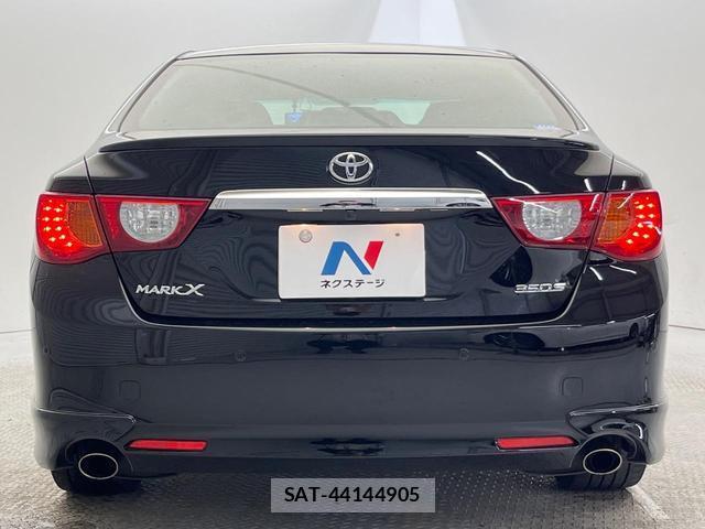 Toyota MARK X 2012-02 8817847-14