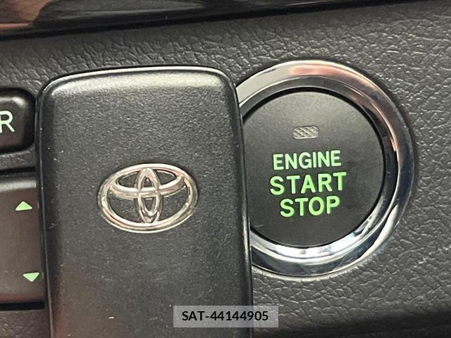 Toyota MARK X 2012-02 8817847-6