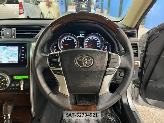 Toyota MARK X 2016-04 8817910-10