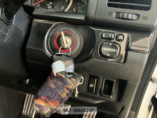 Toyota MARK II 2005-03 8814543-14