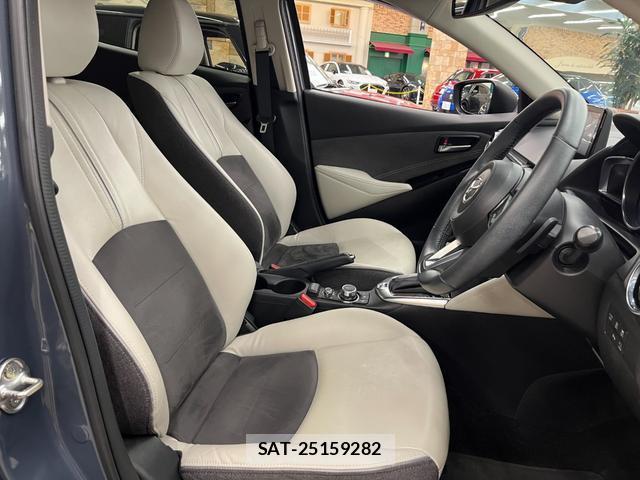 Mazda MAZDA2 2020-08 8812940-3