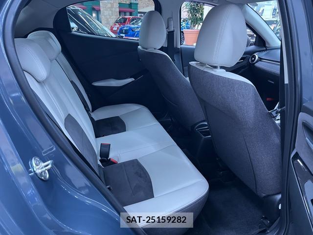 Mazda MAZDA2 2020-08 8812940-4
