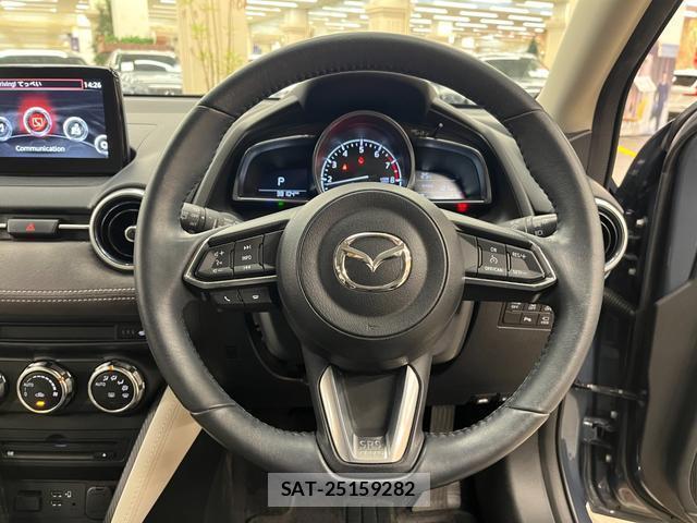 Mazda MAZDA2 2020-08 8812940-7