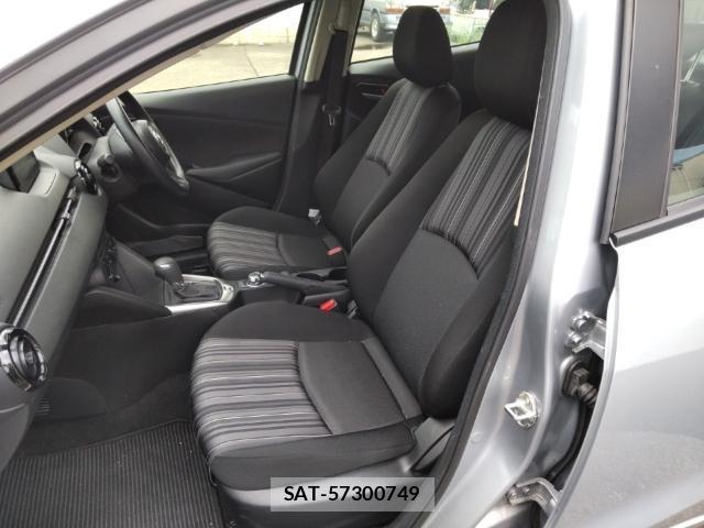 Mazda MAZDA2 2021-06 8815311-15