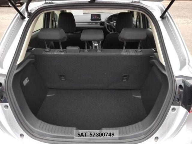 Mazda MAZDA2 2021-06 8815311-7