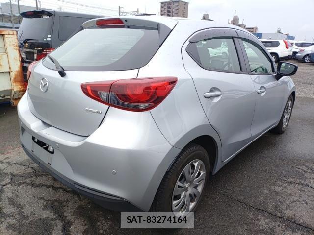 Mazda MAZDA2 2021-06 8815318-4
