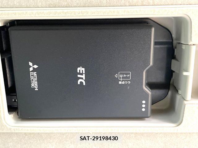 Mazda MAZDA2 2023-11 8815591-6