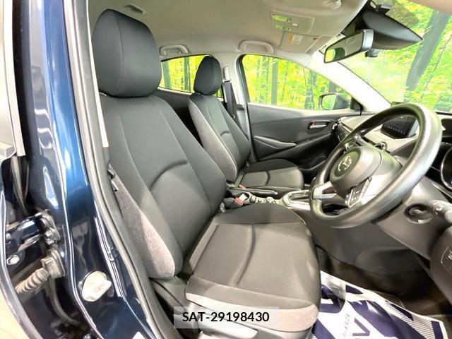 Mazda MAZDA2 2023-11 8815591-7