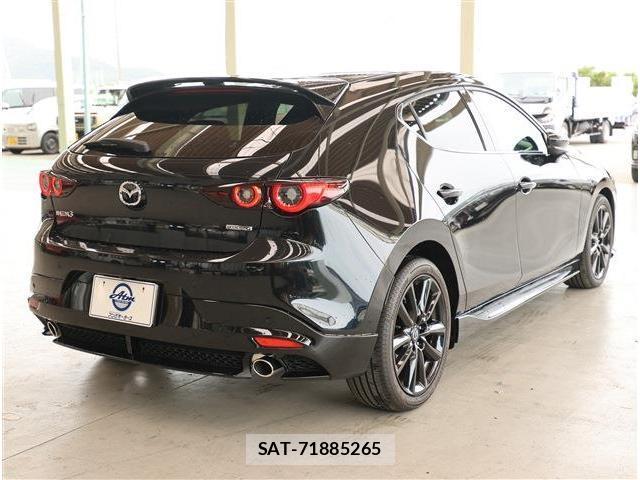 Mazda MAZDA3 2025-01 8812385-6