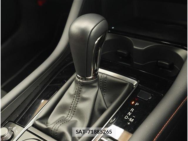 Mazda MAZDA3 2025-01 8812385-9