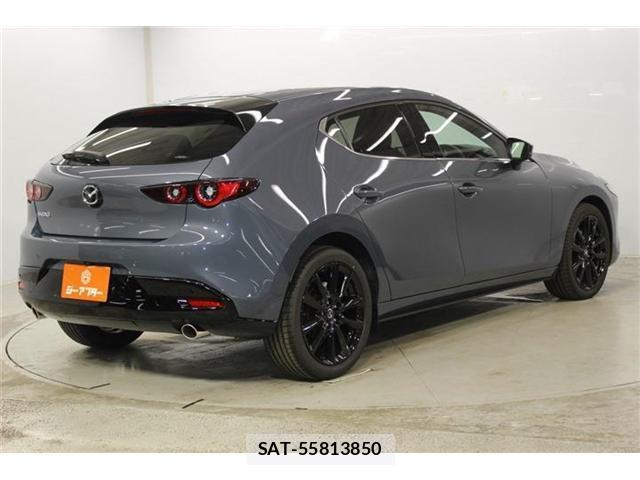Mazda MAZDA3 2025-12 8814327-4