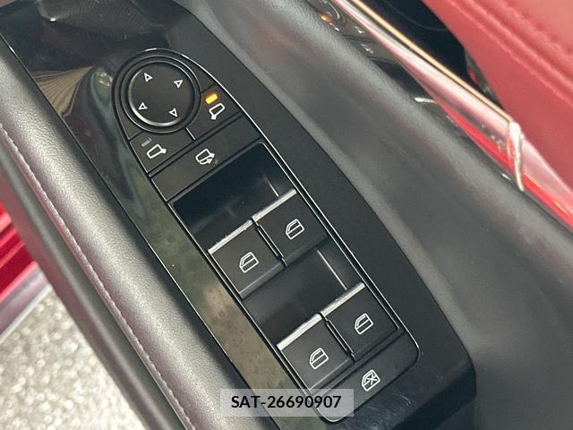 Mazda MAZDA3 2019-05 8815696-17