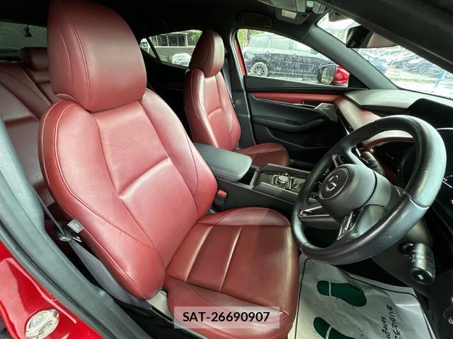 Mazda MAZDA3 2019-05 8815696-8