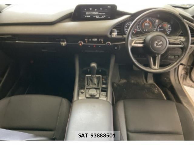 Mazda MAZDA3 2022-12 8816593-2