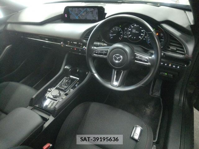 Mazda MAZDA3 2022-05 8816614-2