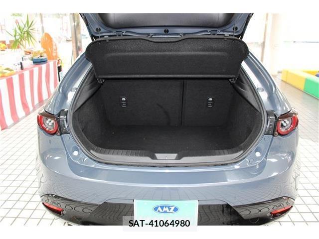 Mazda MAZDA3 2020-06 8817192-3