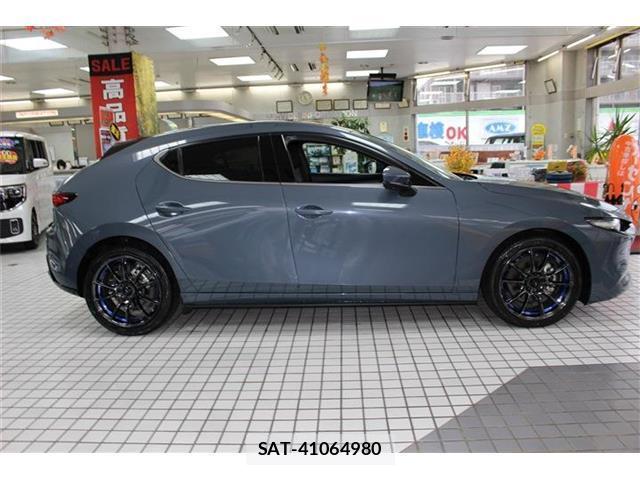 Mazda MAZDA3 2020-06 8817192-5