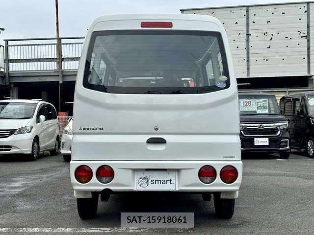 Mitsubishi MINICAB VAN 2007-06 8815733-5