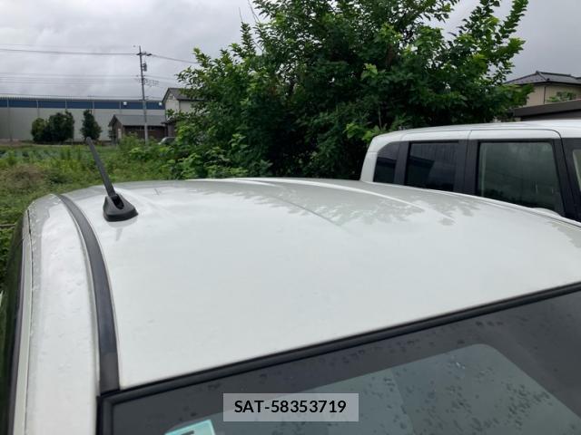 Daihatsu MIRA 2018-05 8812357-4