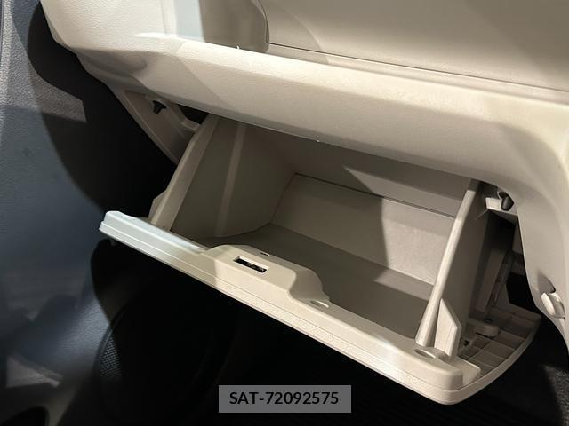 Daihatsu MIRA 2018-08 8817991-6